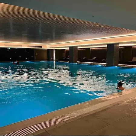 公寓 Wonderful 4 Bedrooms With Pool