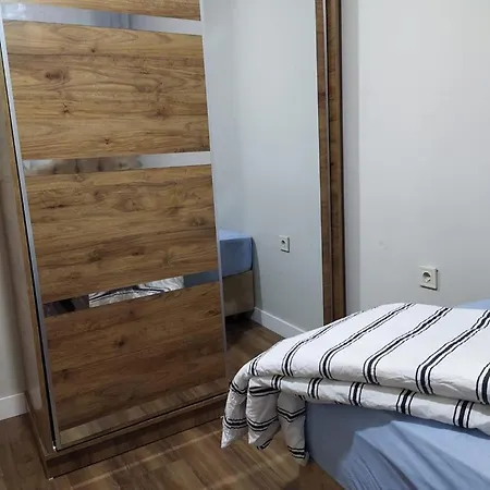 Wonderful 4 Bedrooms With Pool Apartment *